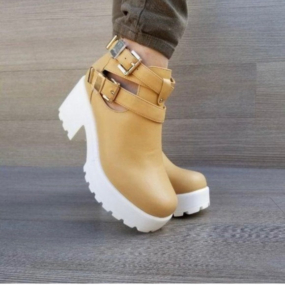 Chunky Platform Cut out Ankle Boot NWT - Picture 5 of 10